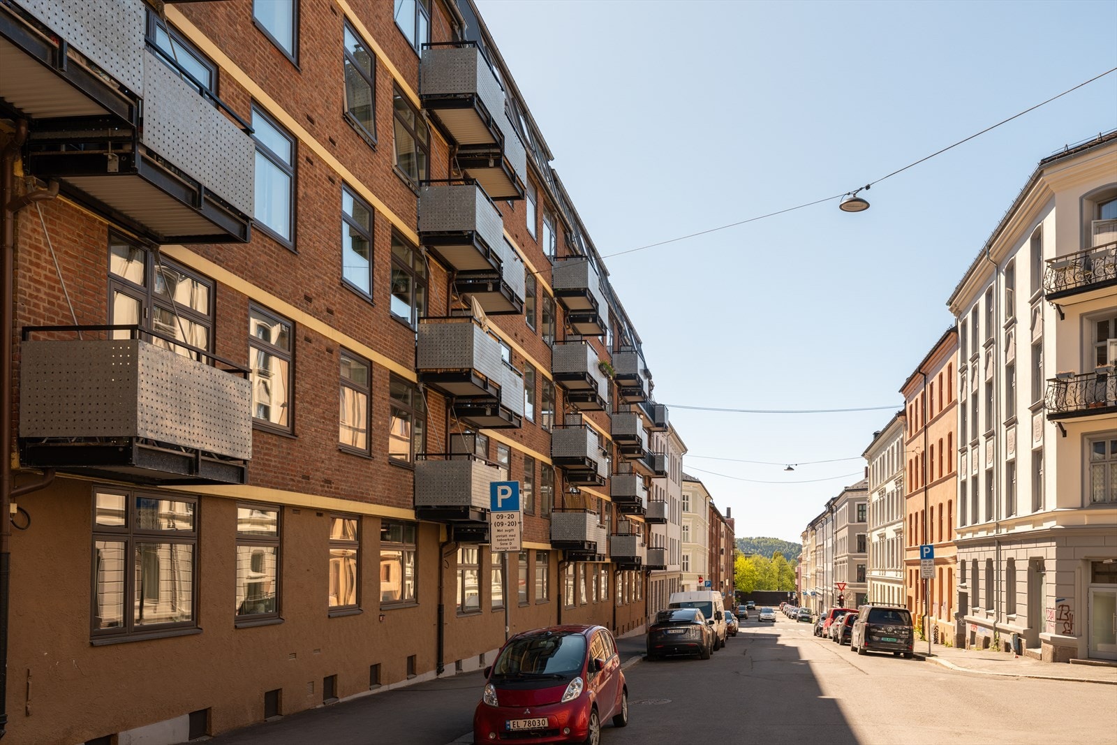 Rodeløkka er et vakkert boligområde. Idyllisk og med masse sjarm. Det er ikke nok å bare se området - det må oppleves. Galleribilde