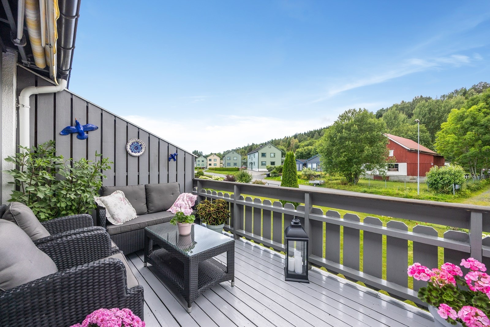 Rekkehus over 3 plan med veranda og markterrasse | Sentralt på Vallermyrene Galleribilde