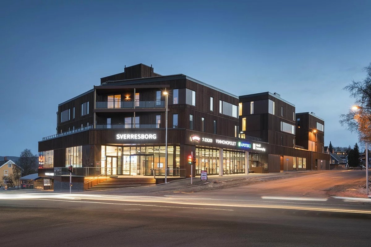 Sverresborg senter har bl.a Meny, vinmonopol og apotek. Galleribilde
