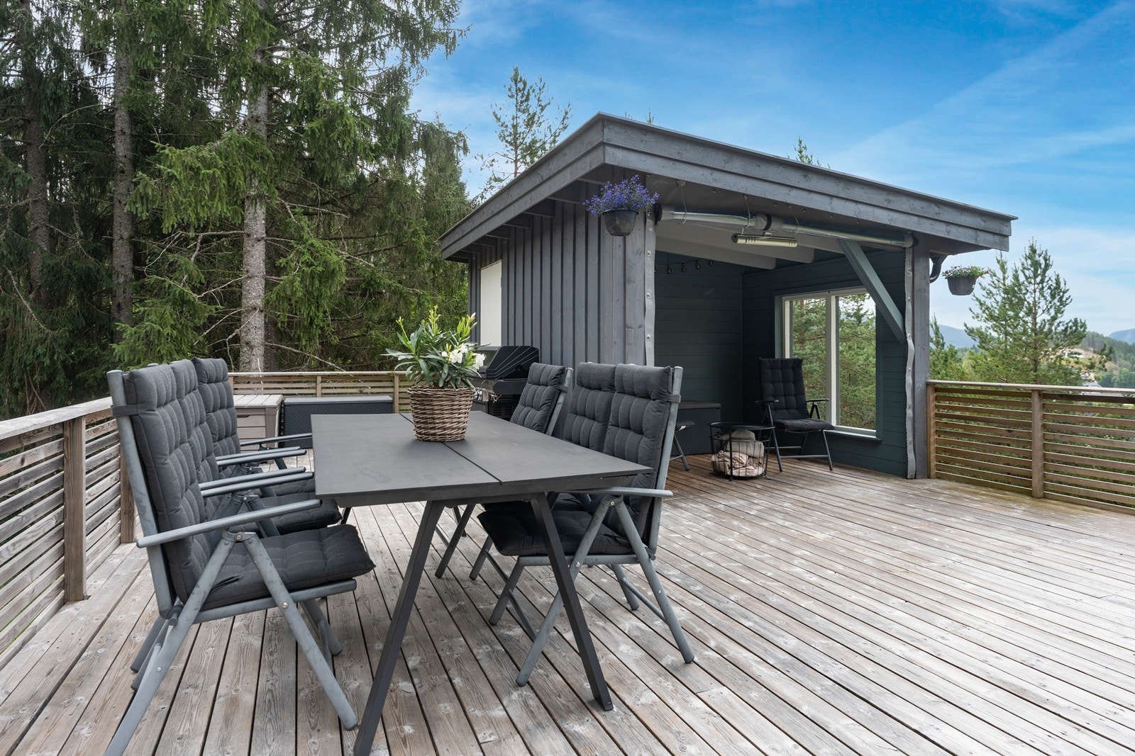 Terrasse over garasjen Galleribilde