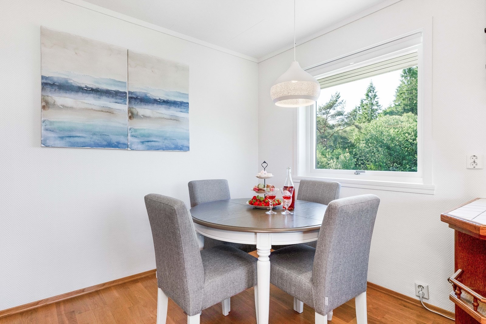 Her er det også plass til en spisegruppe for hverdagsmaten. Galleribilde