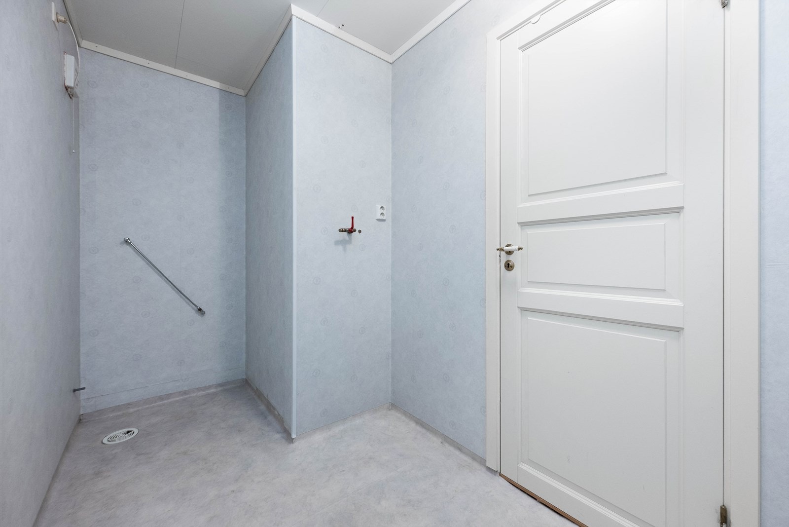 Det er godt med lagringsplass i underetasjen i flere av bodene. Galleribilde