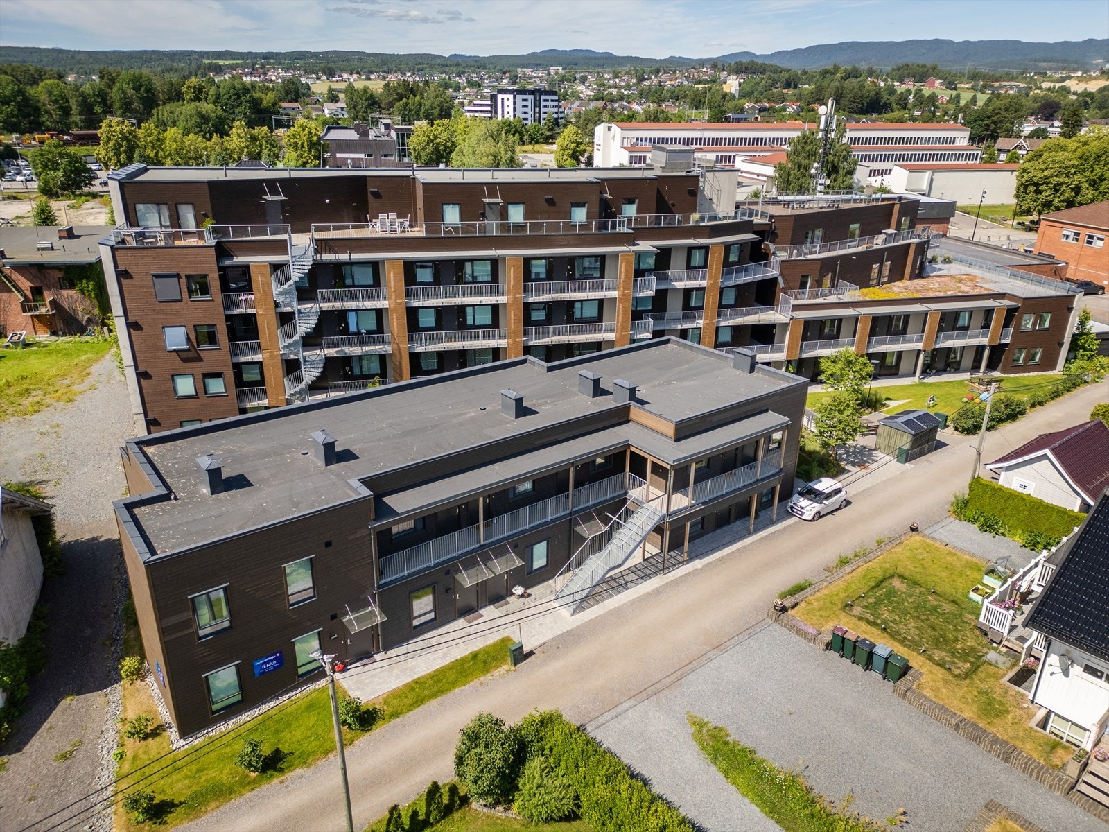 Boligen ligger sentralt i Hokksund sentrum. Galleribilde