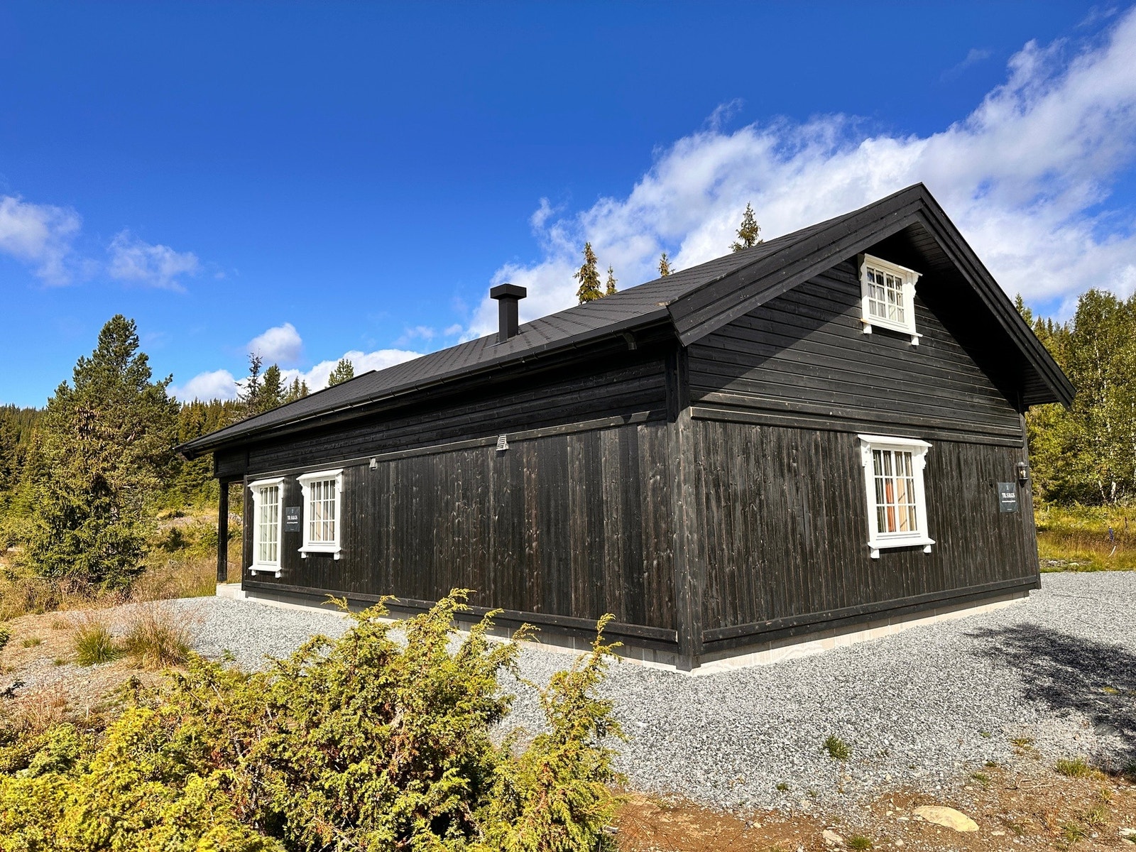 Eiendommen ligger i nærhet til både Stølsvidda og Golsfjellet, som er et svært attraktivt som tur- og friluftsområde. Galleribilde