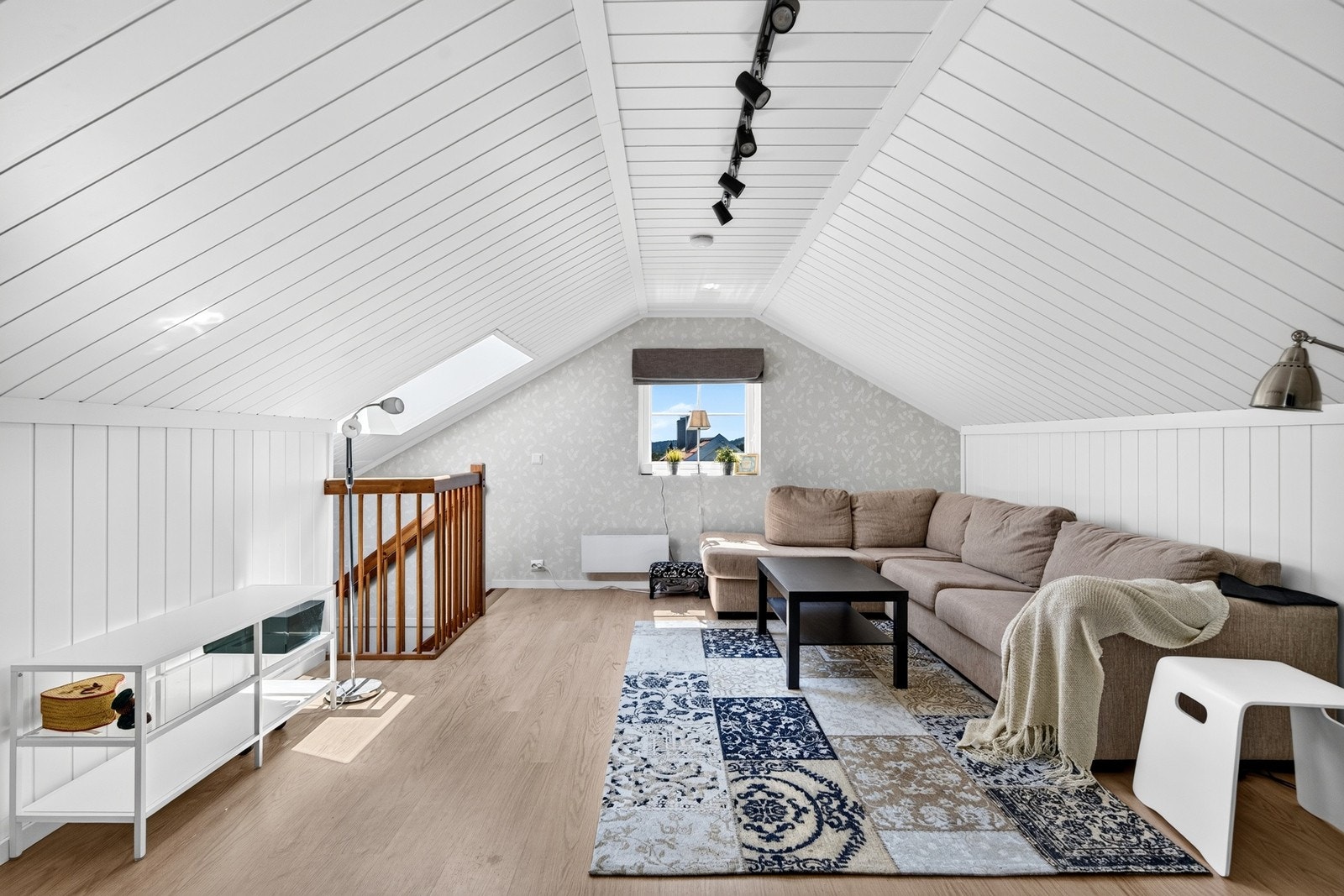 Loftstue Galleribilde