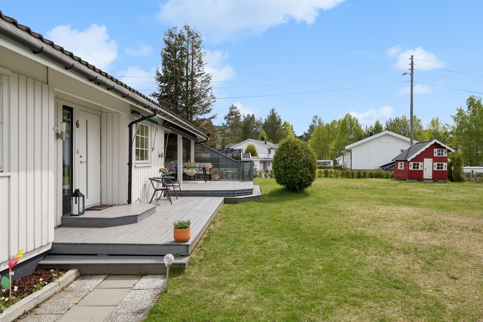 Her kan man friste med hyggelige uteområder og gode solforhold Galleribilde