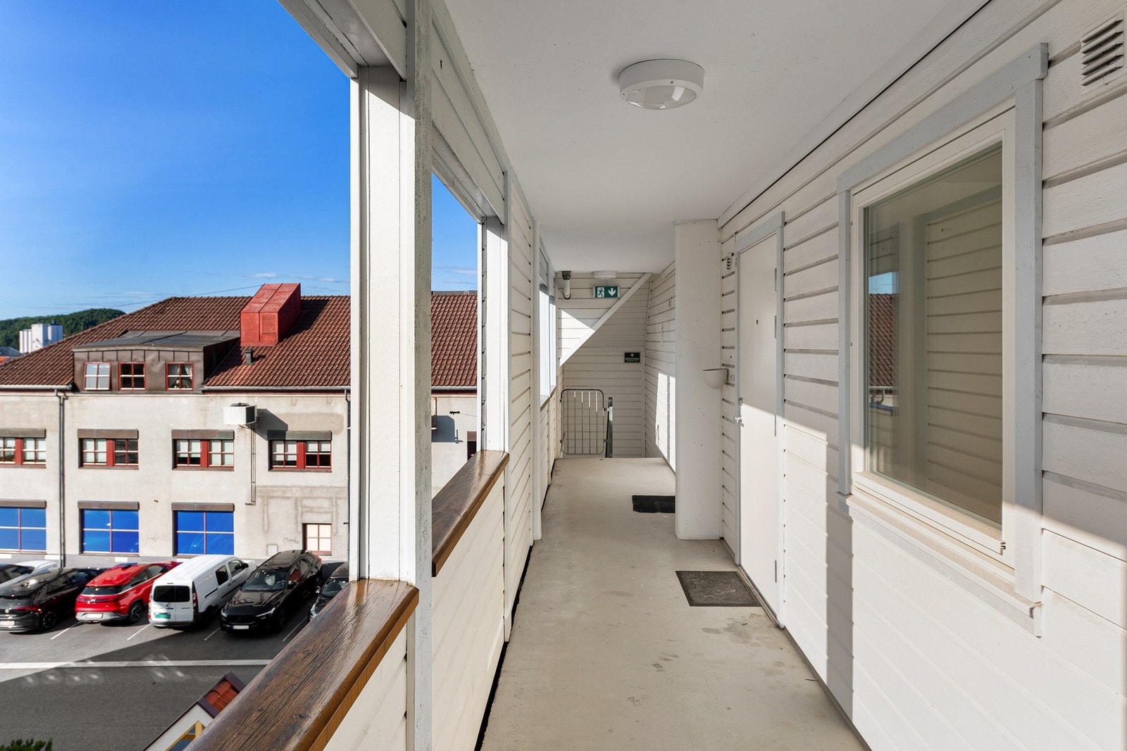 Leiligheten har direkte adkomst via heis fra et hyggelig og skjermet atrium. Galleribilde