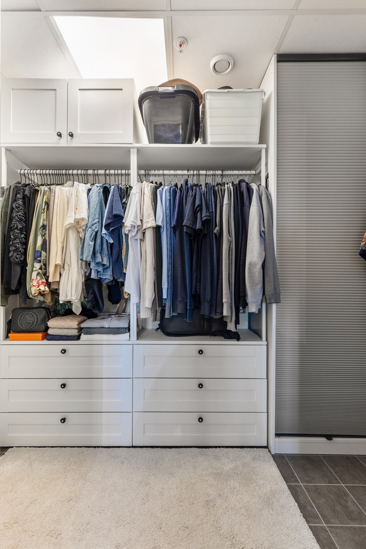 Fra soverommet er det adkomst til bod/walk-in closet Galleribilde