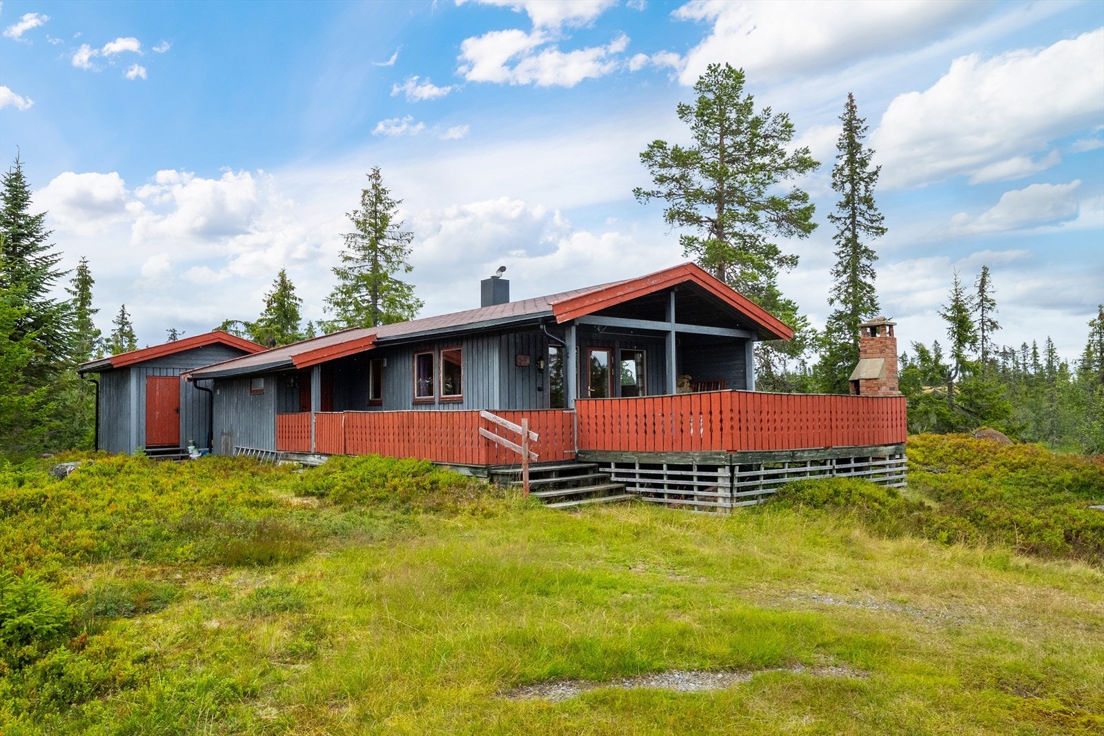 Området er et flott utgangspunkt for deg som ønsker å bruke fritiden aktivt, enten det er til fots, på sykkel, med fiskestang eller på ski. Galleribilde
