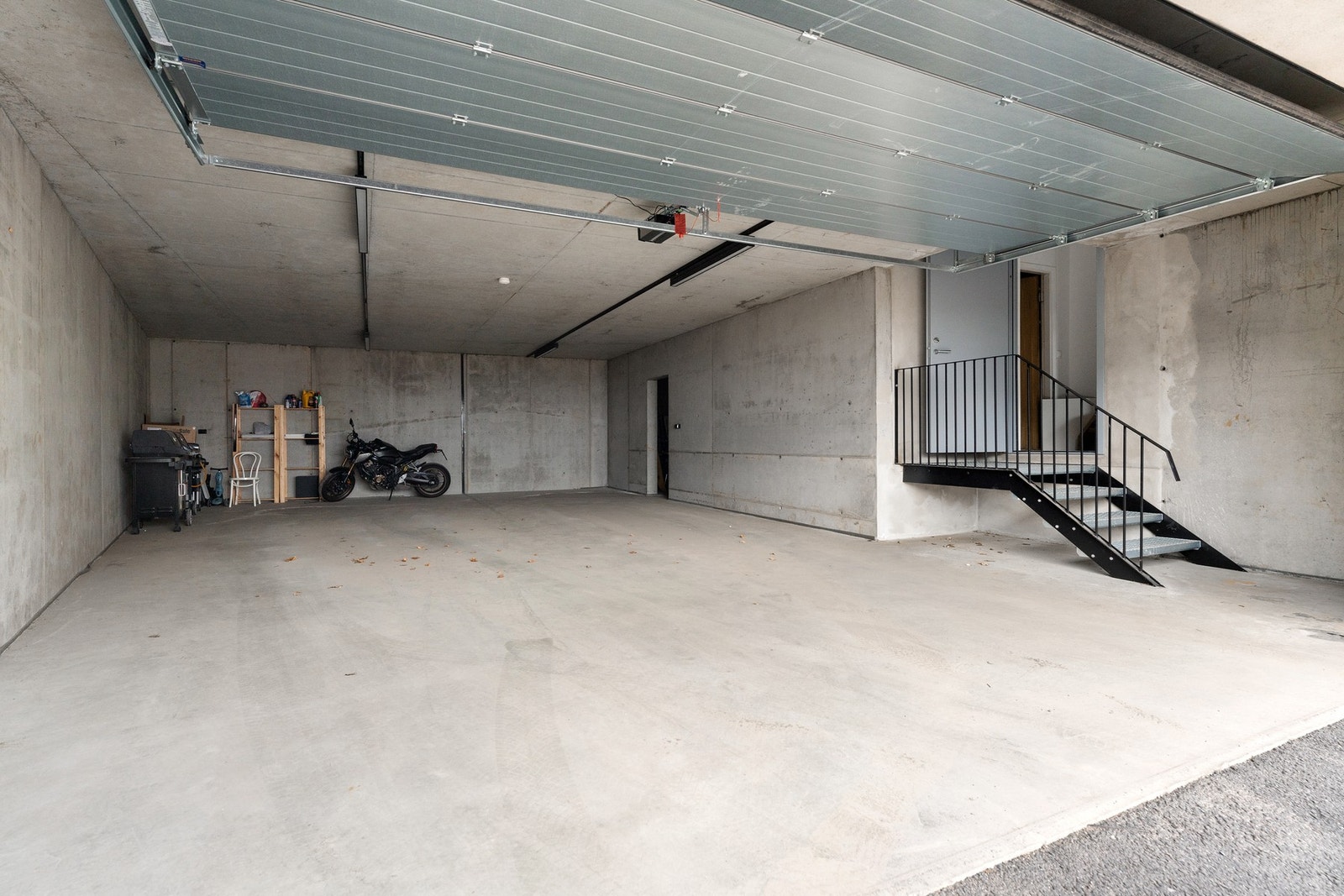 Garasje som deles med Melkeveien 13A Galleribilde