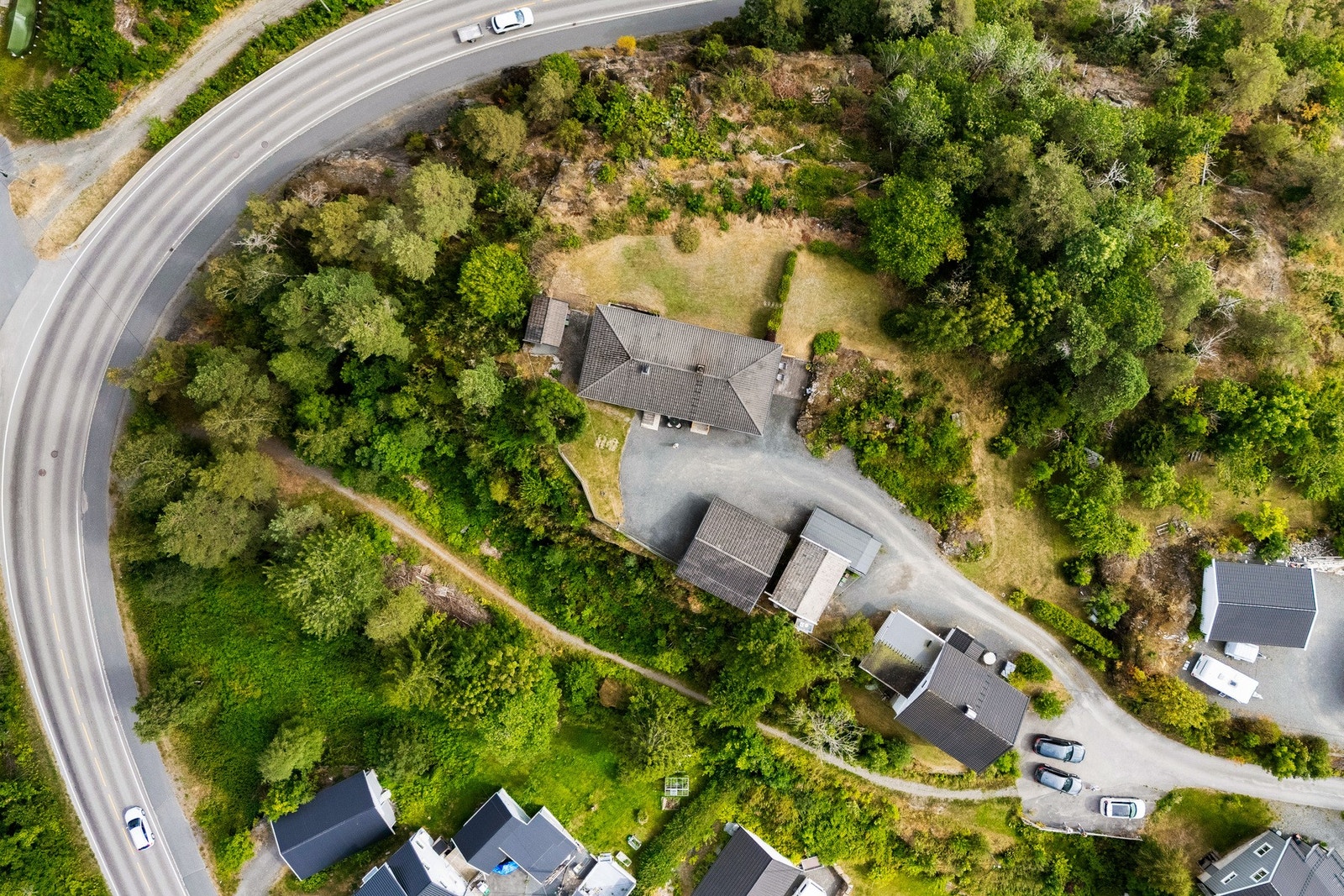 Dronebilde over eiendommen Galleribilde