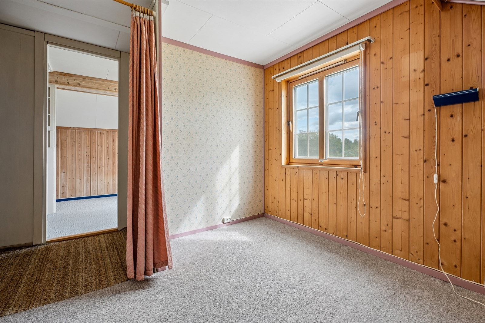 Soverommene har en god størrelse med plass til seng og oppbevaringsmøbler. Galleribilde