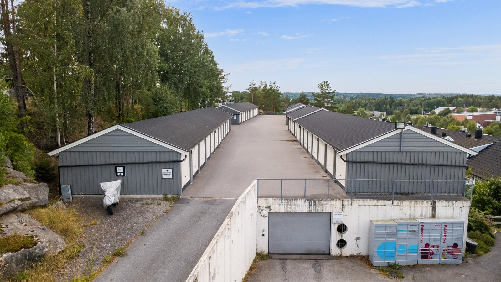 P-plass i felles parkeringsplass Galleribilde