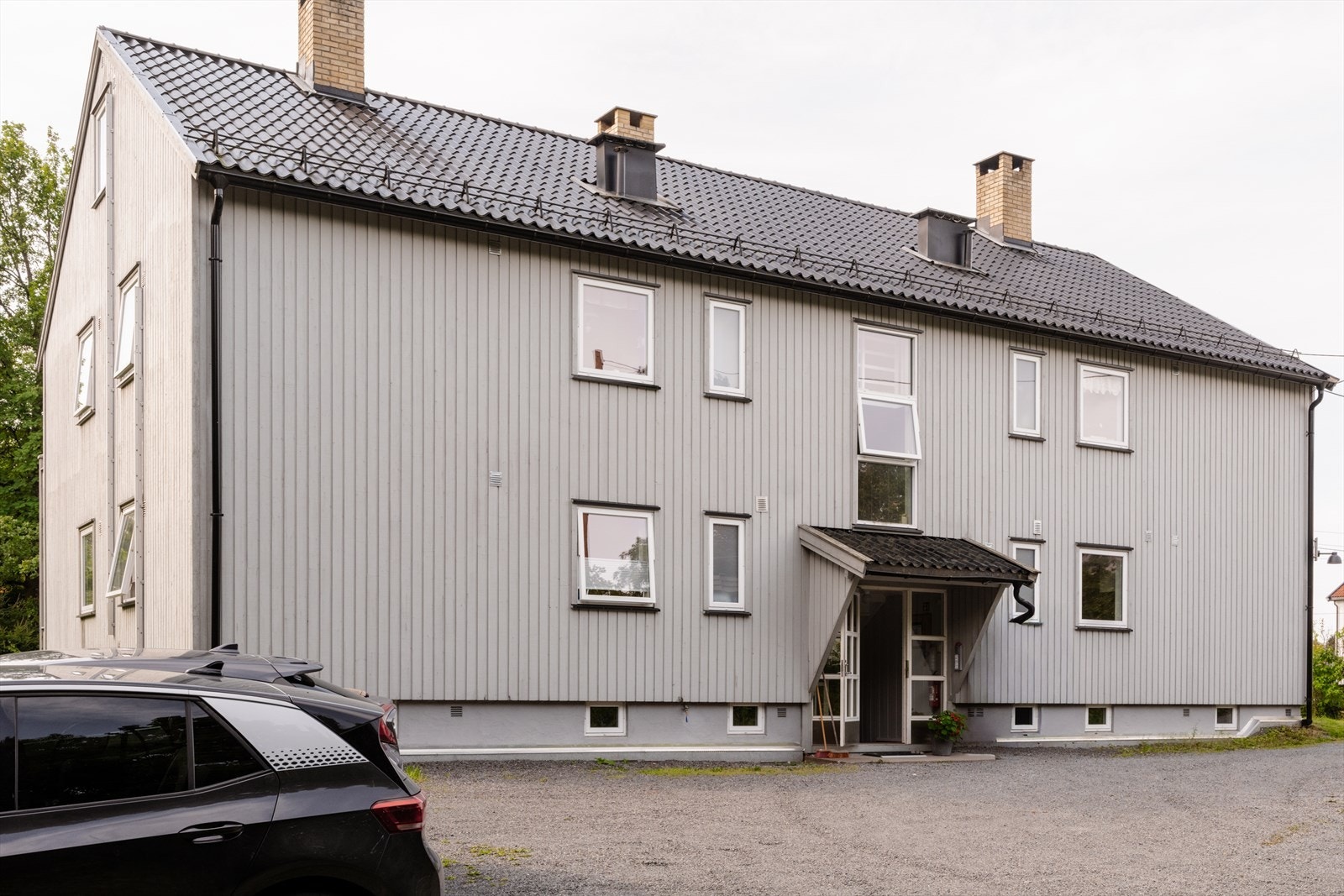 Leiligheten disponerer en loftsbod med gulvareal på 9 kvm, og to kjellerboder på henholdsvis 6 og 7 kvm. Galleribilde