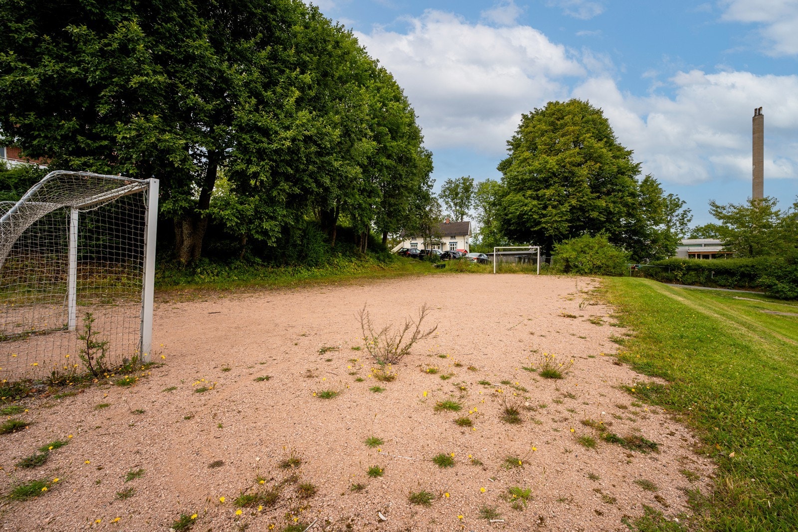 Felles uteområde med fotballbane! Galleribilde