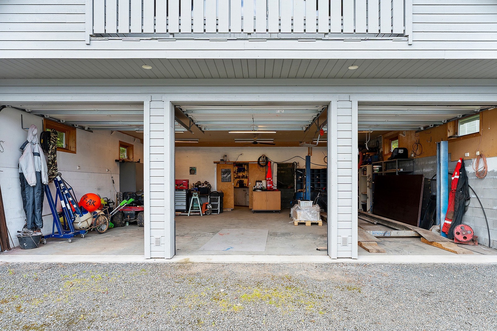 God plass til parkering og oppbevaring. Galleribilde