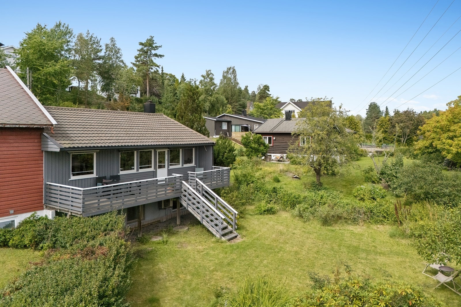 Eiendommen ligger i et etablert og barnevennlig boligområde på Greverud. Galleribilde