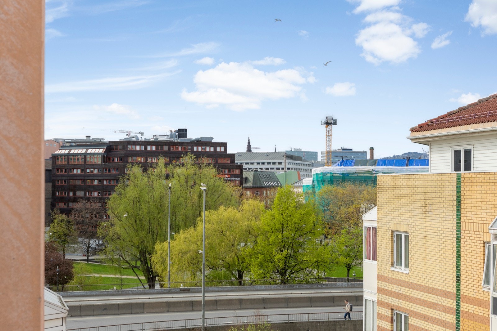 Terrassen byr på en hyggelig utsikt Galleribilde