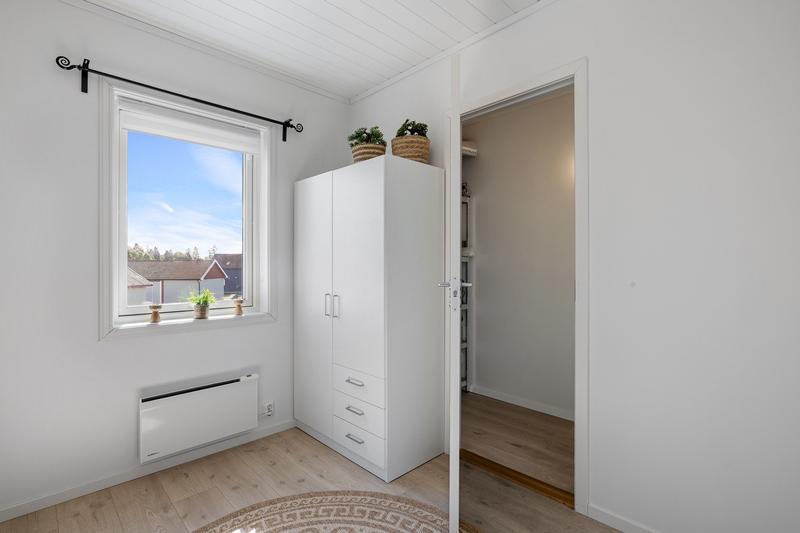 Soverommet i 2. etasje har eget walk-in closet. Galleribilde