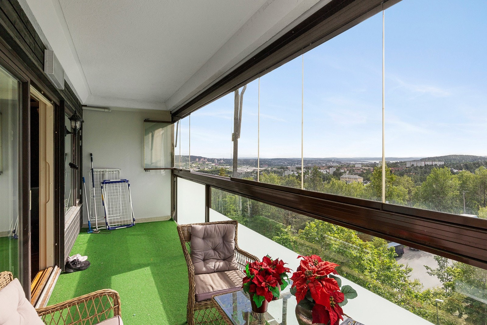 Her kan du virkelig nyte sommerkvelden mens du ser solen går ned over Oslo by. Galleribilde