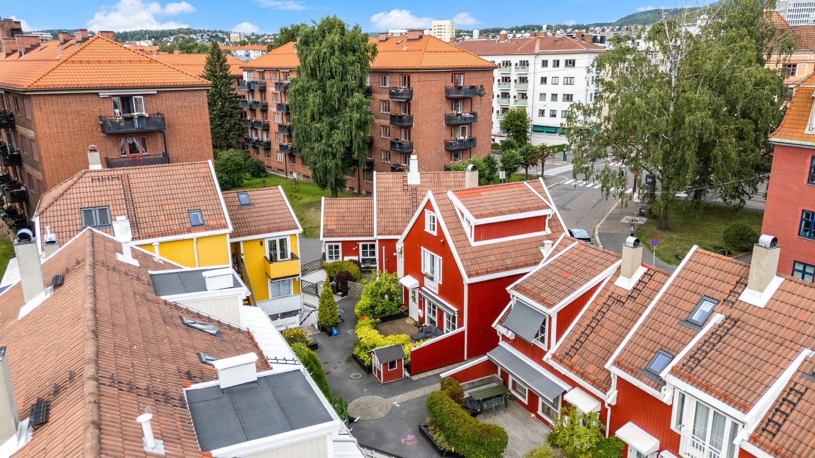 Dette er en av kun to frittliggende eneboliger i sameiet Galleribilde