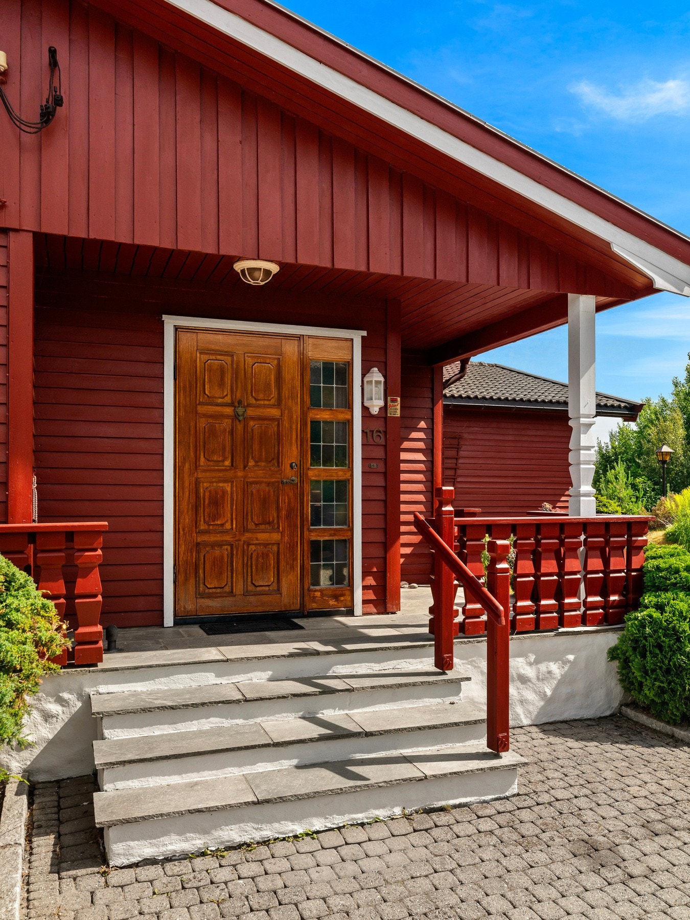 Overbygget inngangsparti. Galleribilde