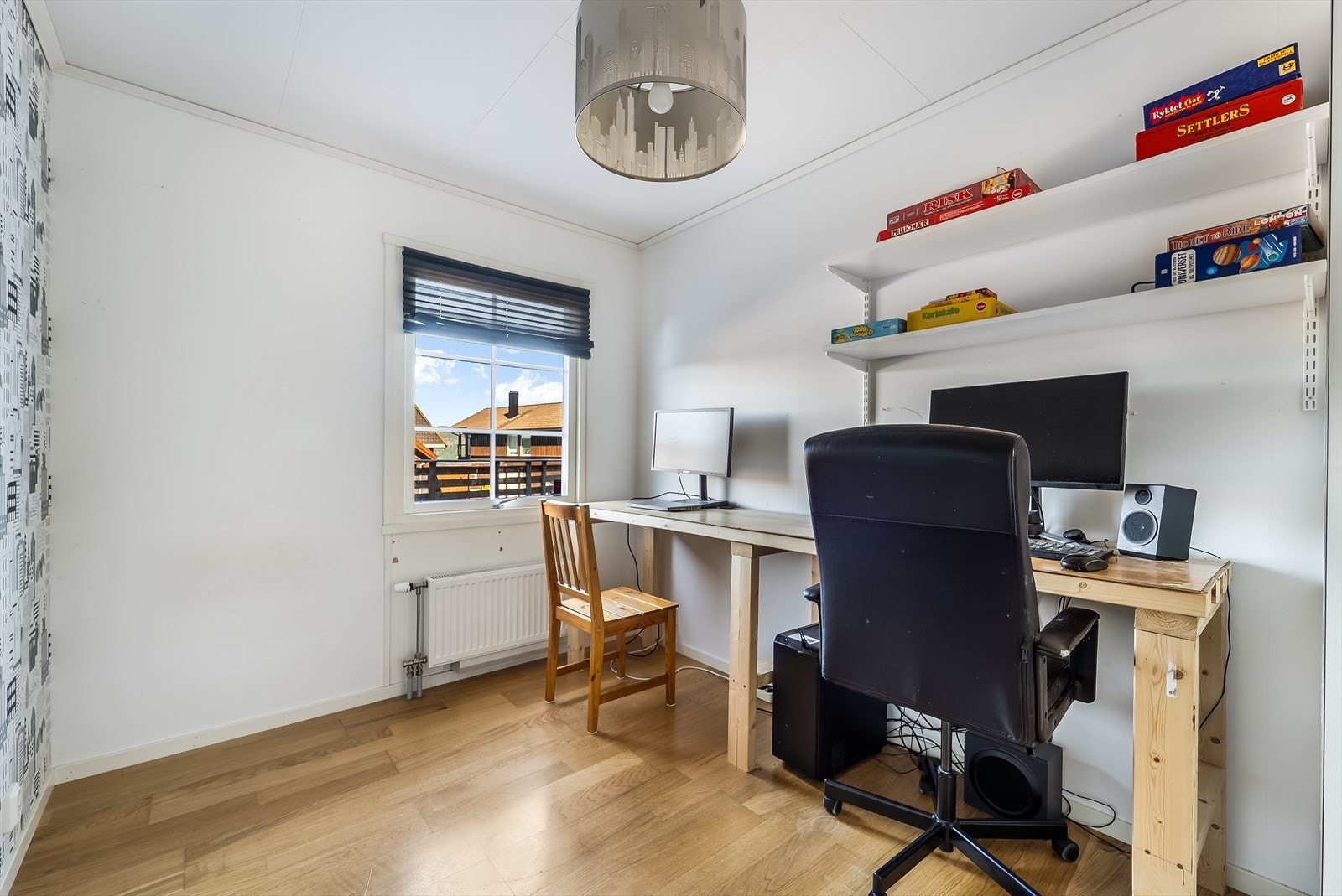 Allsidig rom som egner seg perfekt som kontor, barnerom eller gjesterom. Galleribilde