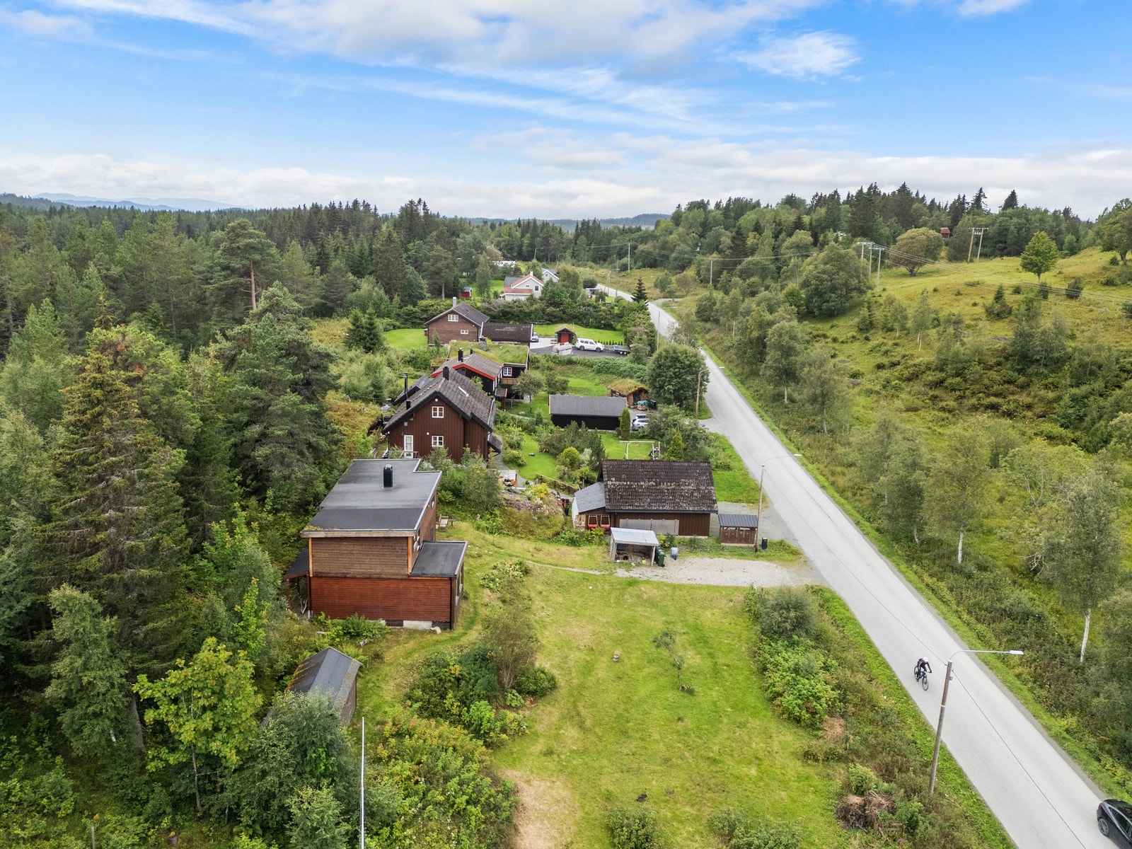 Her kan du få Bymarka rett utenfor døra med omfattende turstinettverk, skiløyper og flere badevann. Galleribilde
