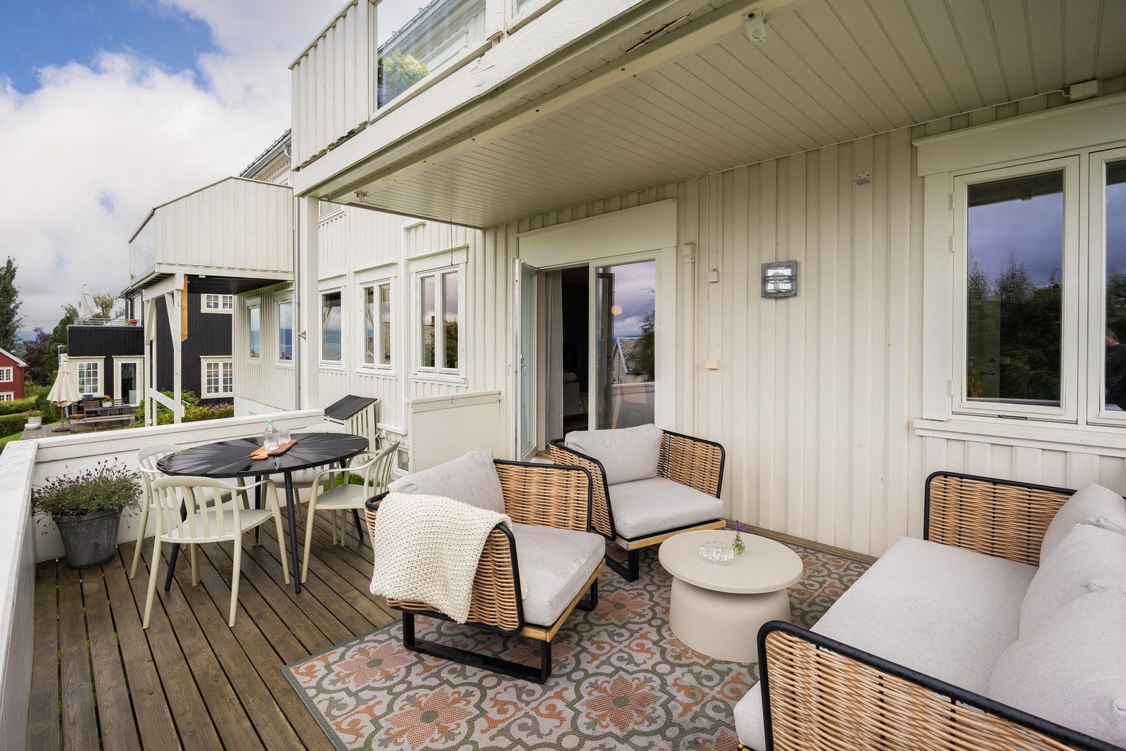 Veranda har gode sol- og utsiktsforhold. Galleribilde