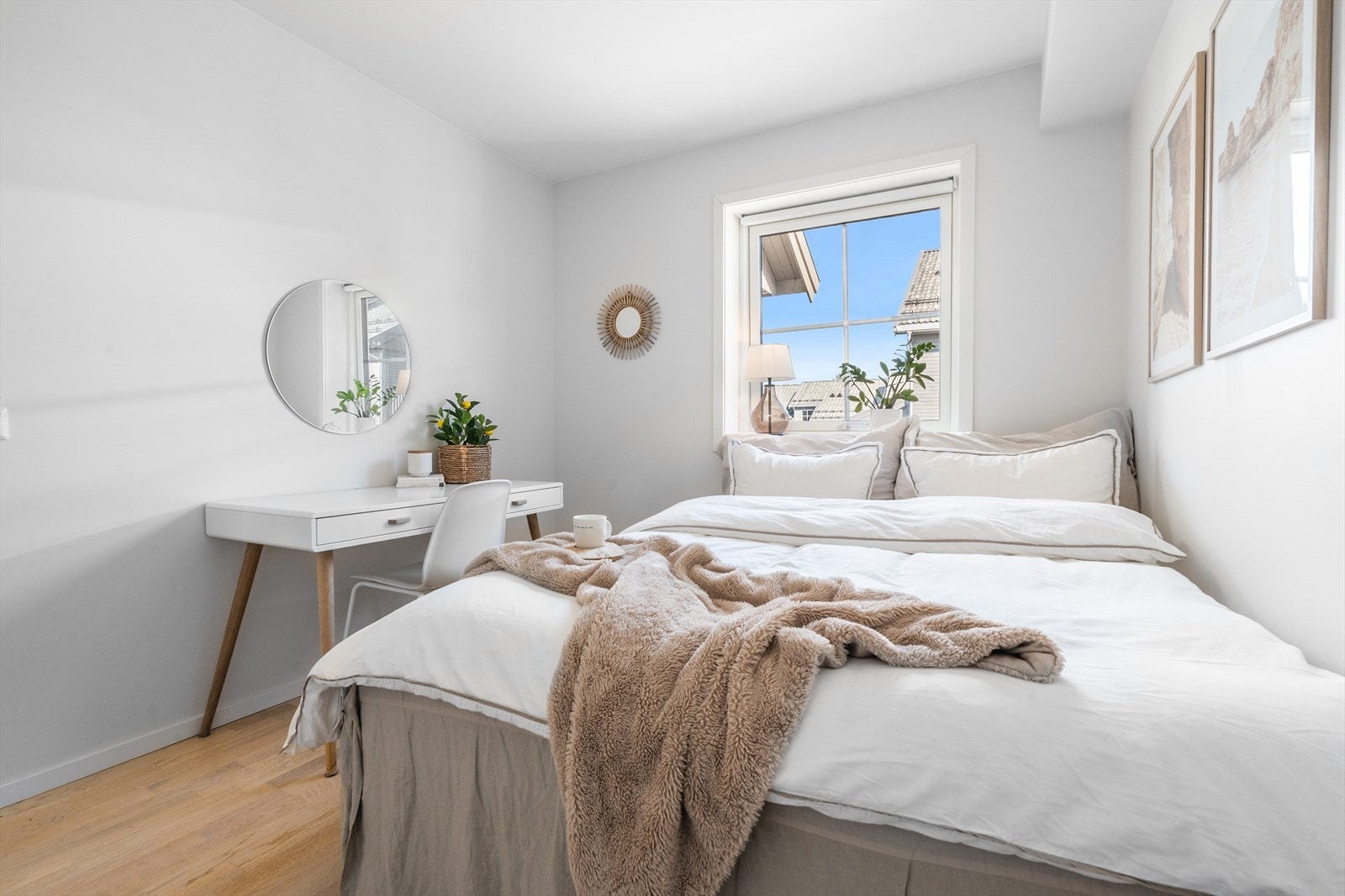 Soverom 1 - Leiligheten har totalt 2 gode soverom. Galleribilde