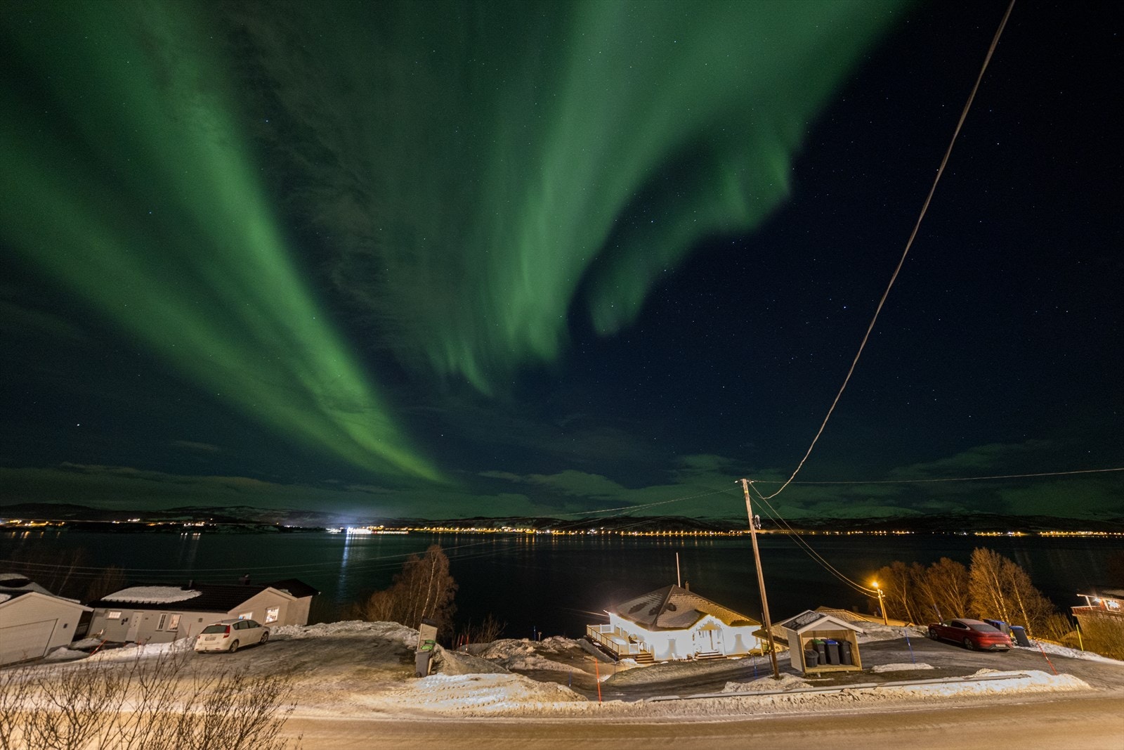 Selgers private bilde. Her kan du nyte spektakulære nordlysopplevelser fra egen eiendom! Galleribilde