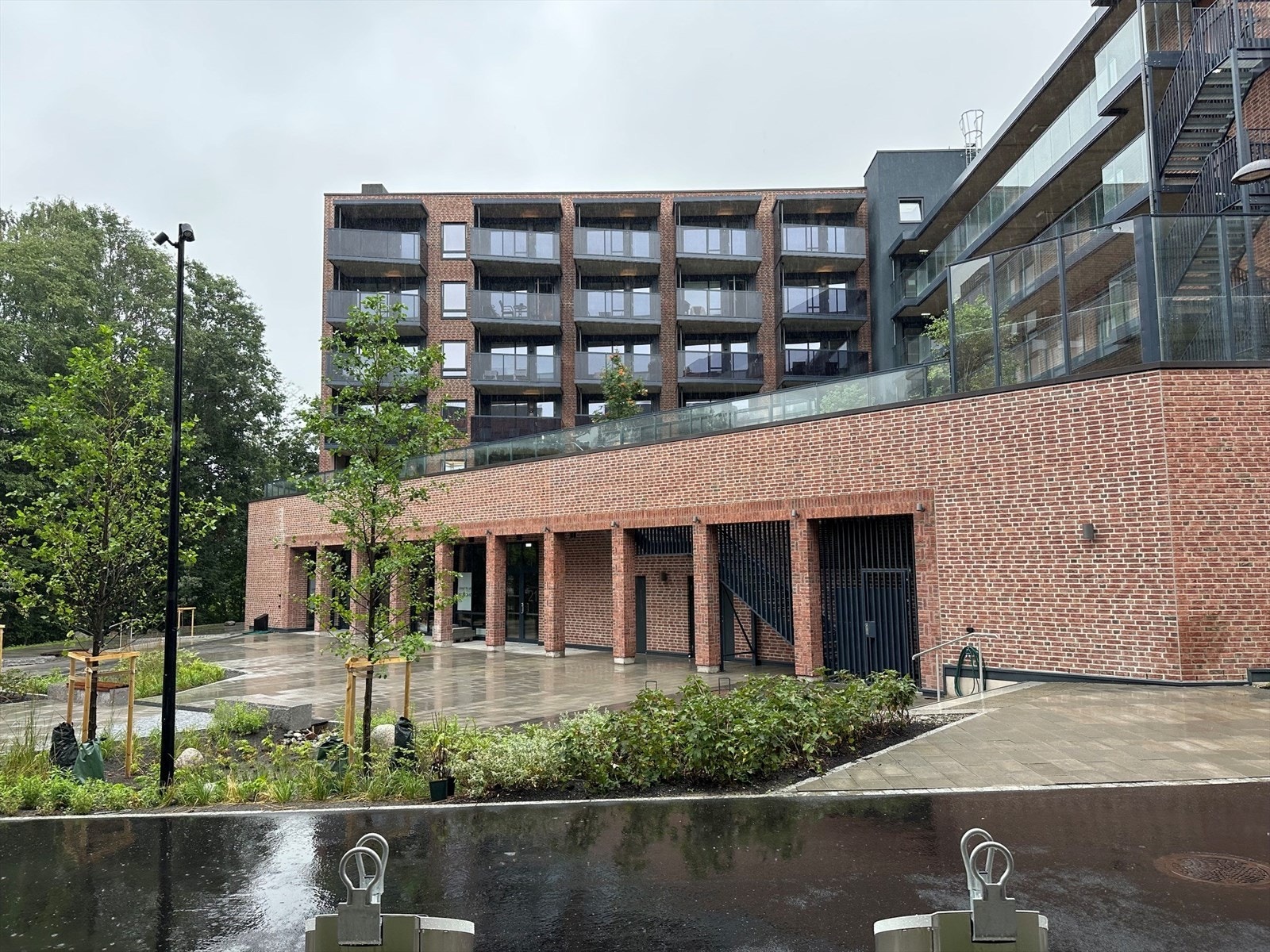 Torstadåsen 1 ligger rolig og fint til på Vestre Billingstad, et moderne og nylig utviklet boligområde. Galleribilde