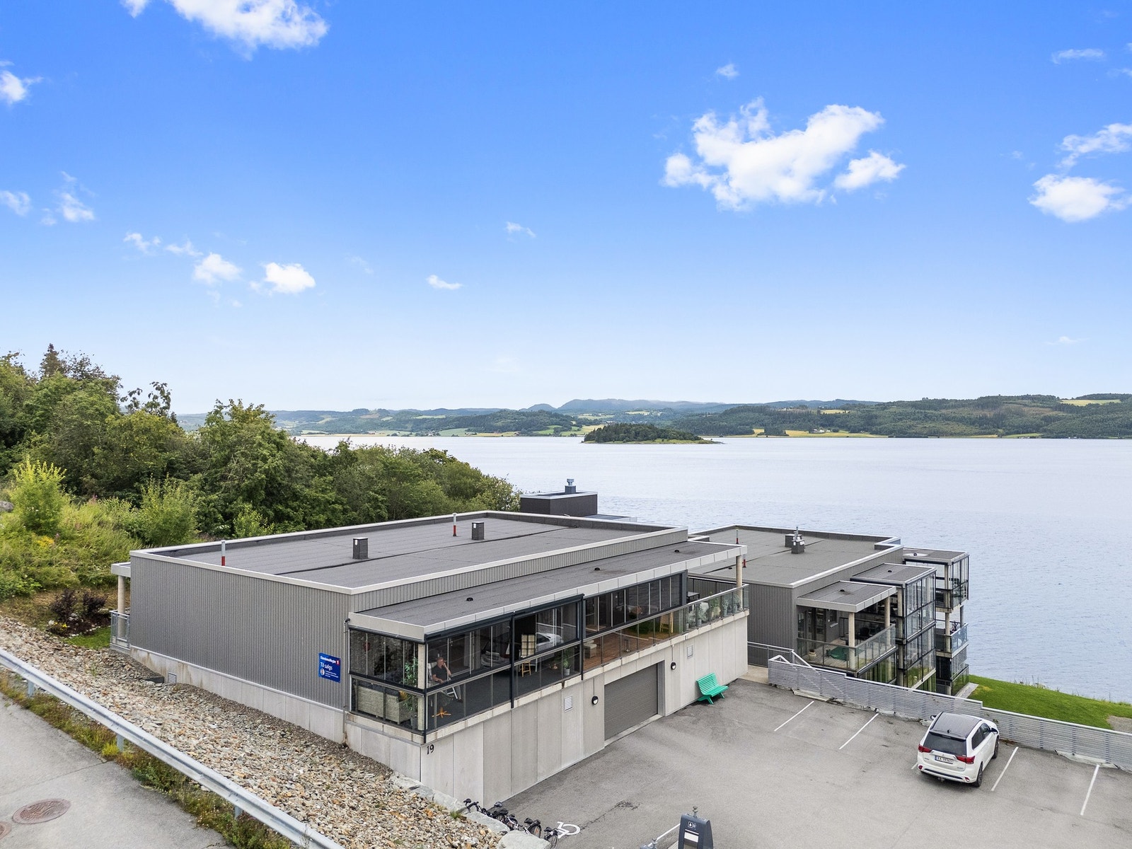 Endeleilighet - Parkering i kjeller! Galleribilde