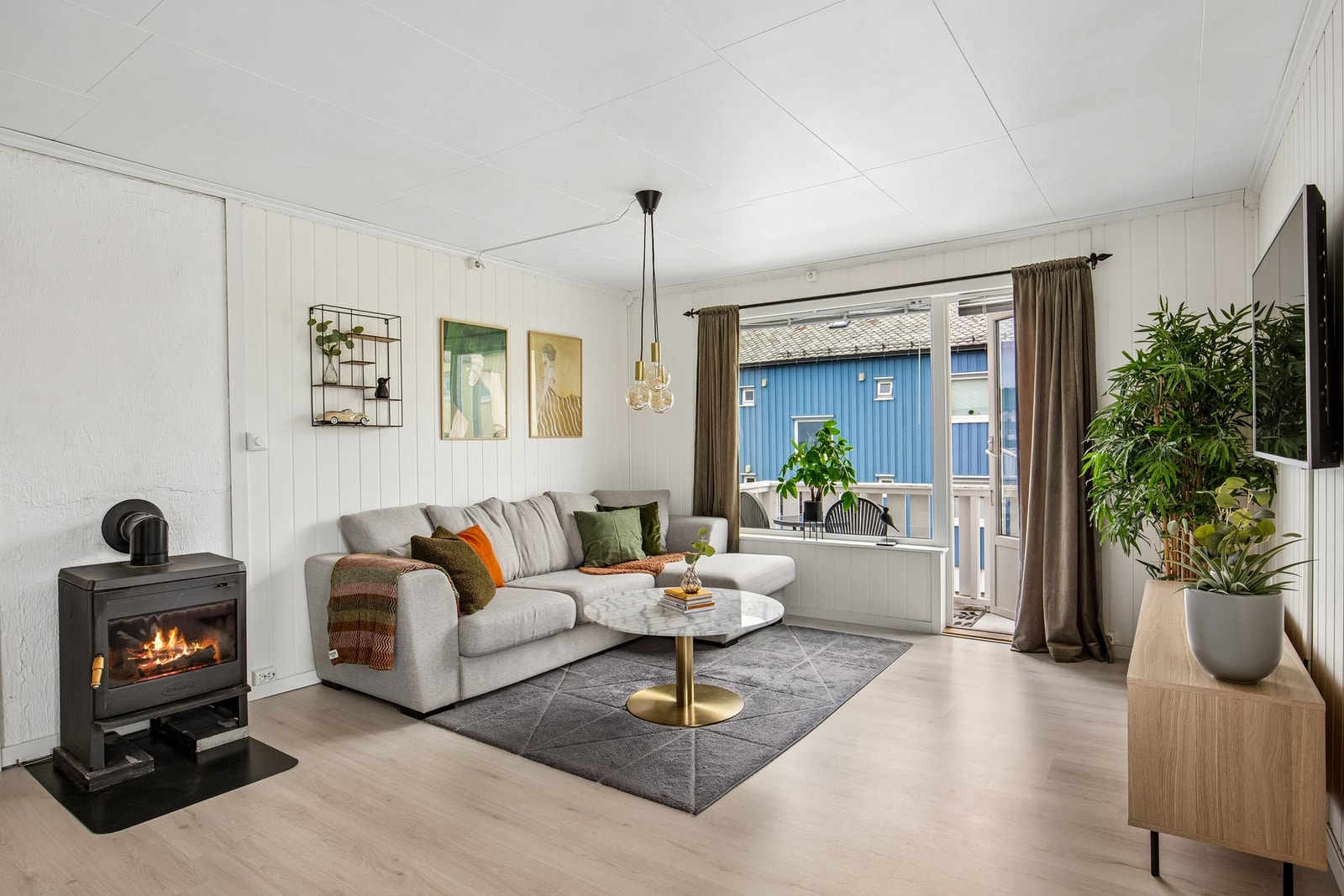 God plass til ønsket møblement Galleribilde