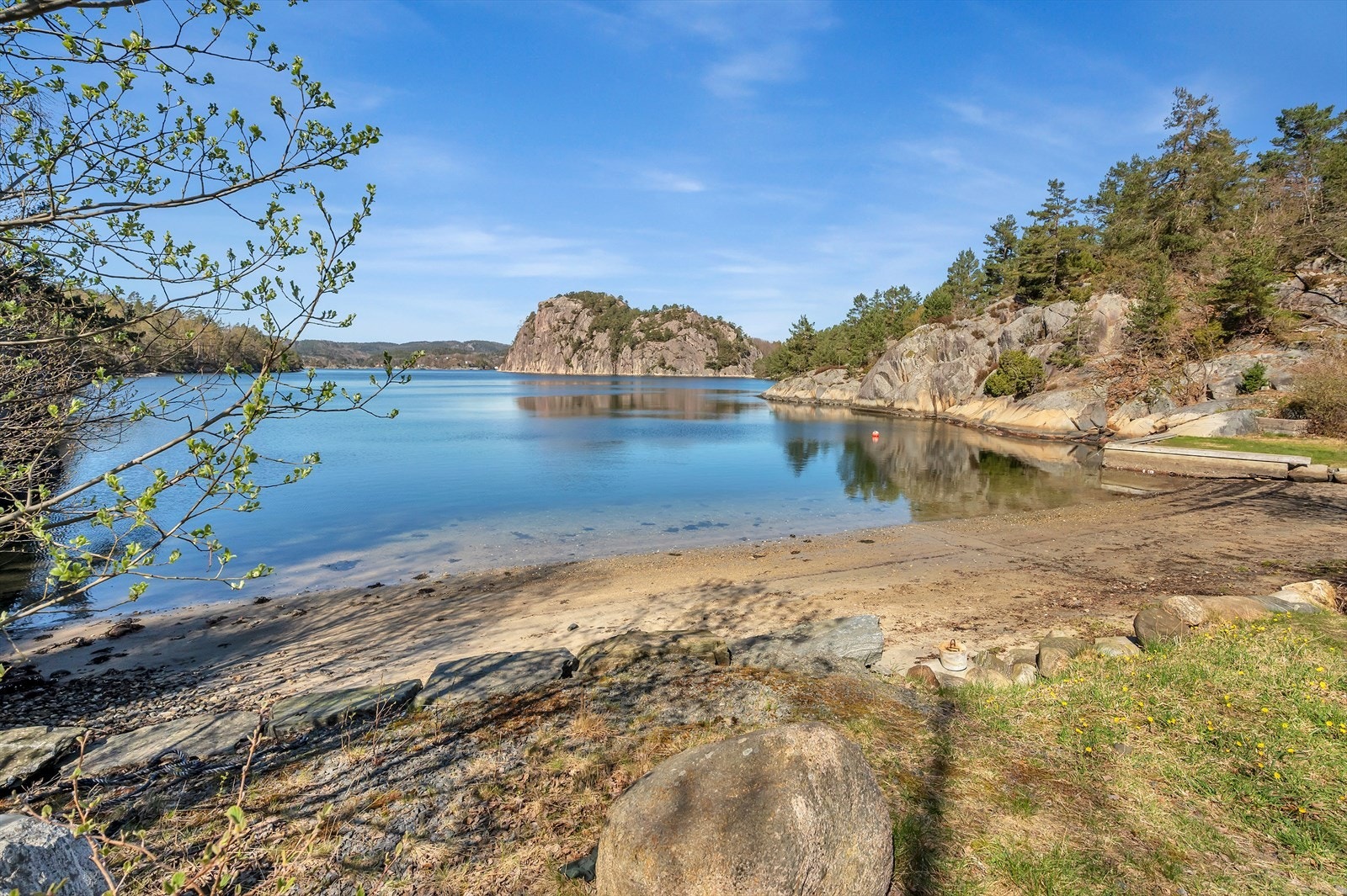 Denne stranden kun ca. 100 meter fra boligen. Galleribilde