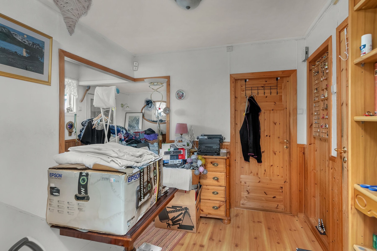 I gangen er det montert en varmepumpe for ca. 5 år siden. Galleribilde