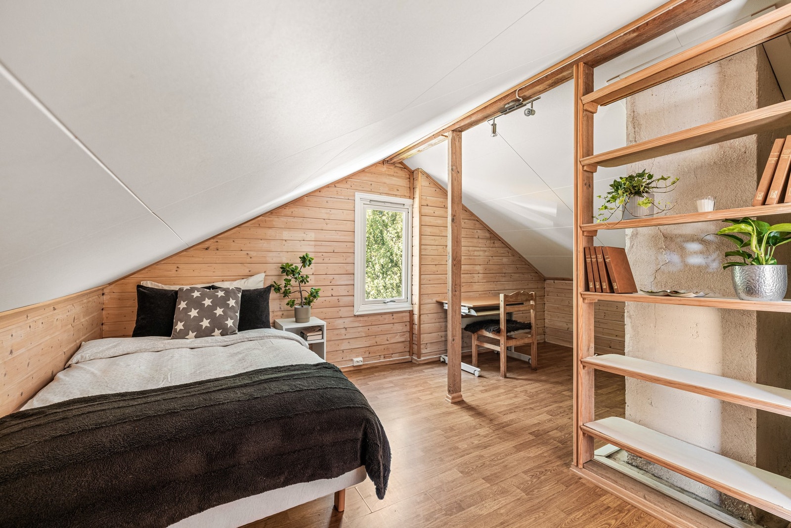 Her får du god plass til å etablere private soner for både barn, ungdom eller gjester. Galleribilde