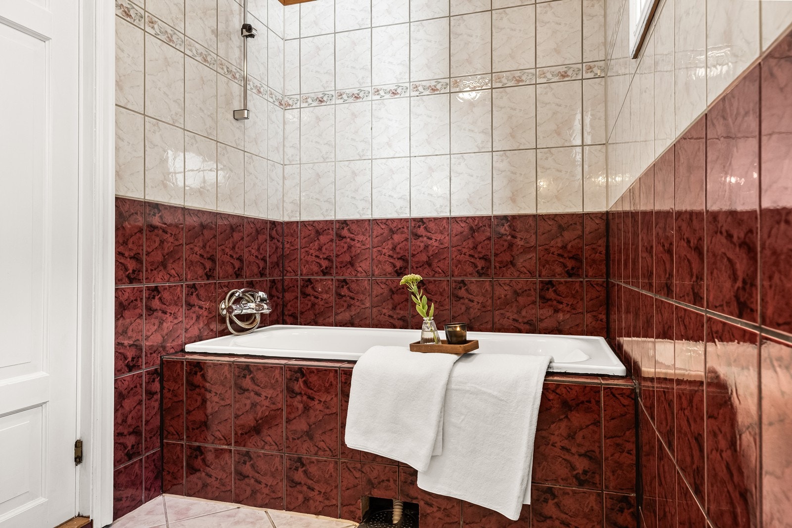 Badet ligger lett tilgjengelig fra de øvrige rommene. Galleribilde