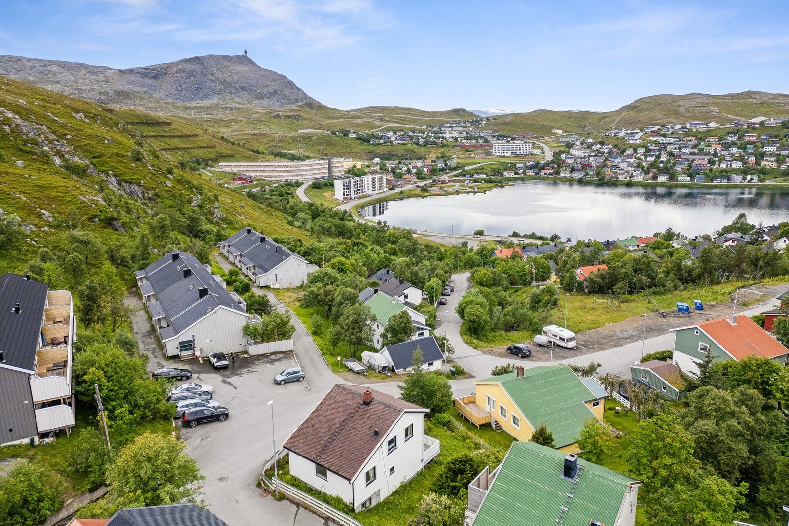 Fra eiendommen er det nærhet til natur og turmuligheter. Galleribilde