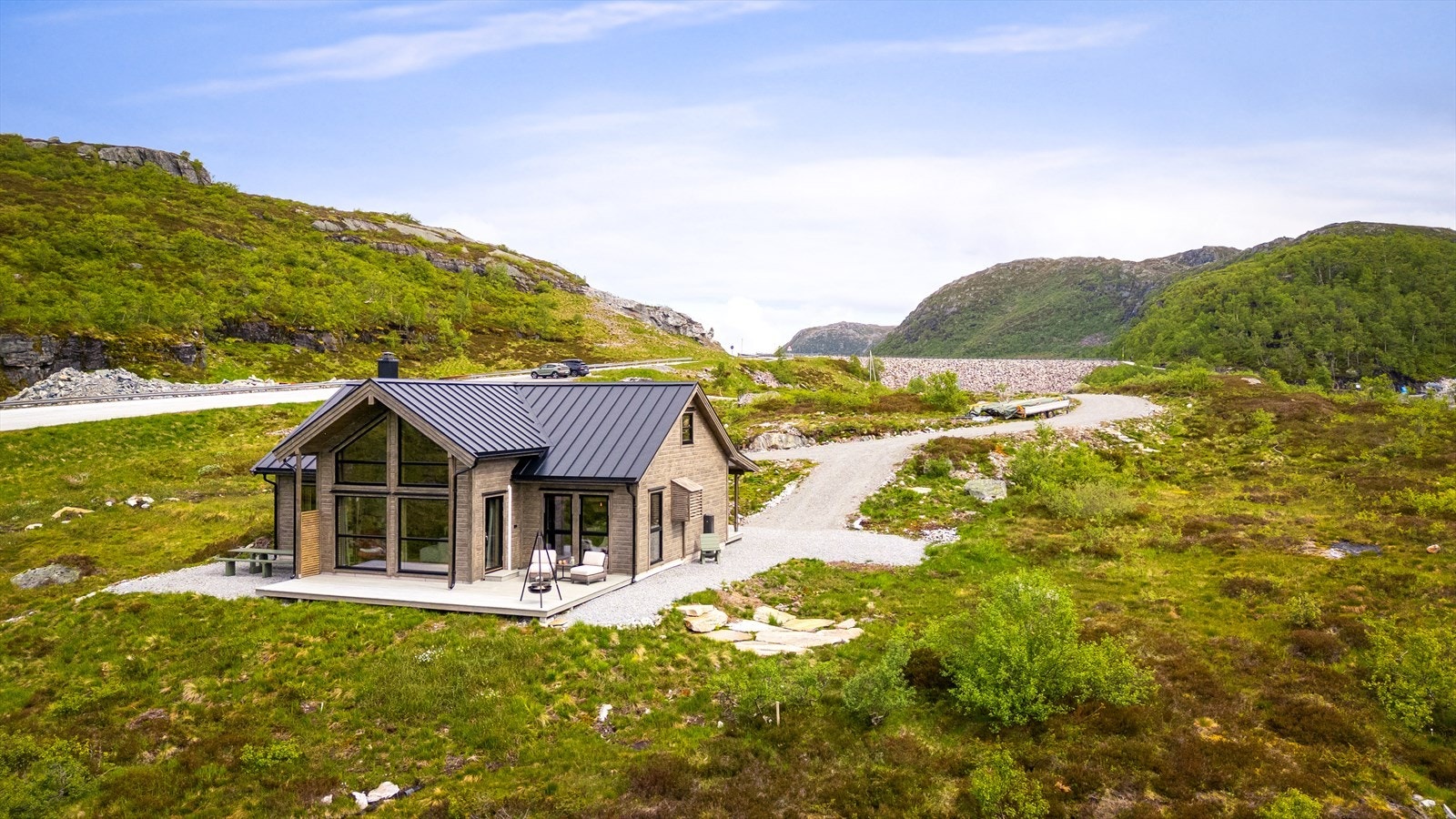 Aktiv Eiendomsmegling v/Anders Paulsen har gleden av å presentere Stordalen Hyttegrend 56! Foto: Fotograf Wilhelmsen v/Didrik Høeg Galleribilde