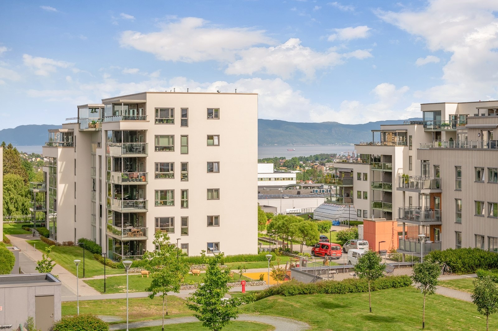 Strinda Hageby er et relativt nytt boligfelt på østsiden av Trondheim som ble bygget ut i 2018-2021. Galleribilde