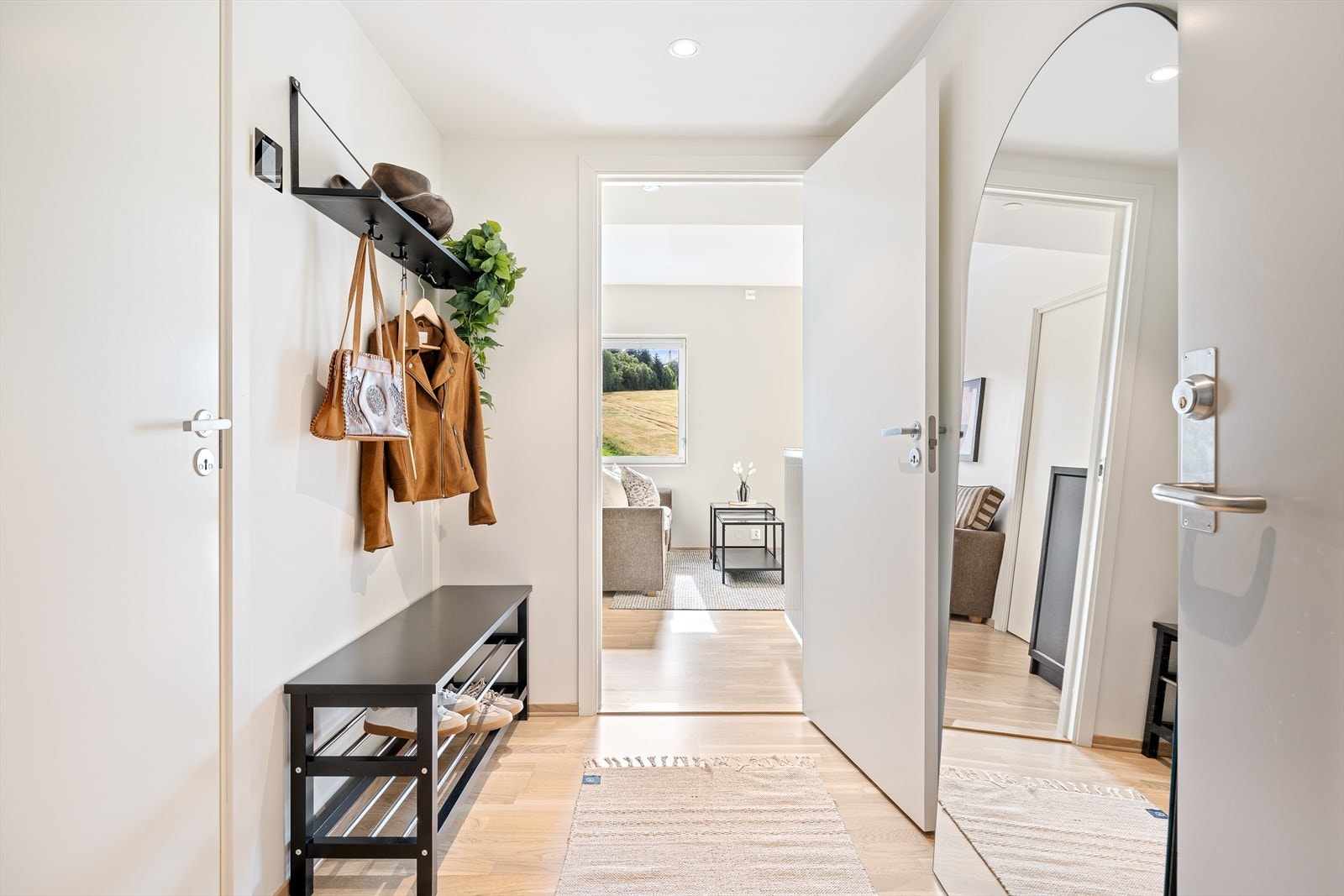 Boligen disponerer også en ekstern bod på 8 m² hvor det er god plass til oppbevaring av annet utstyr m.m. Galleribilde