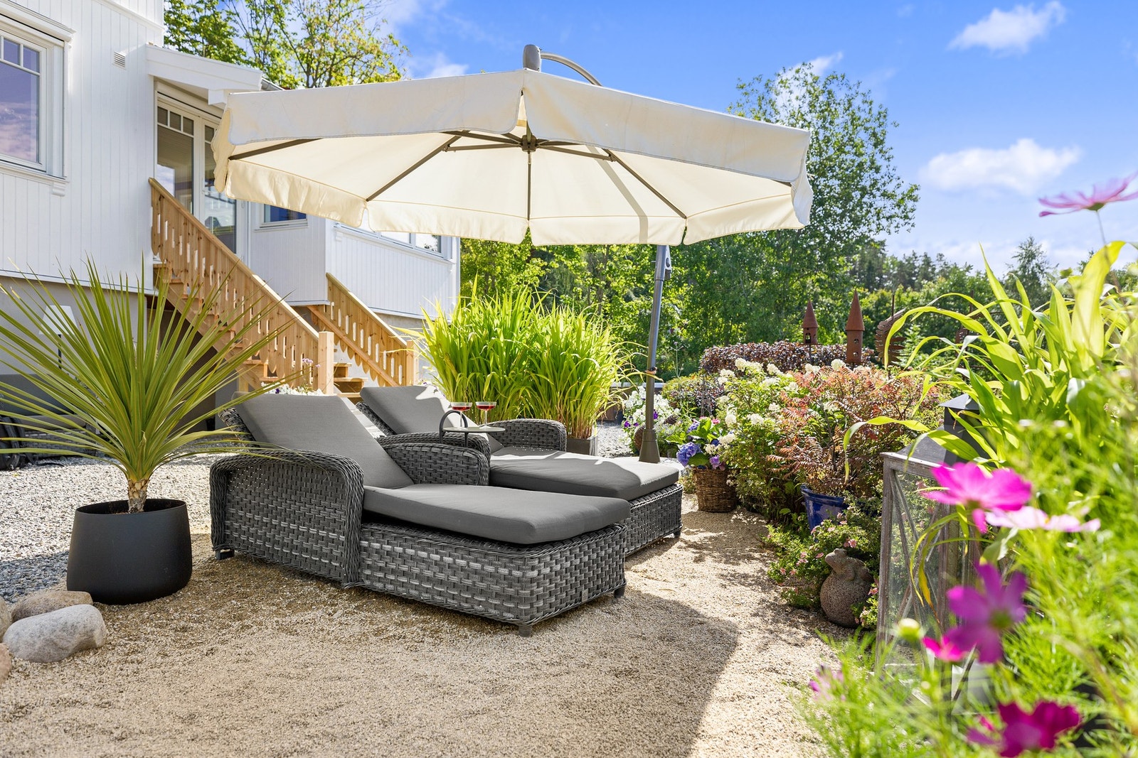 Uteplass Galleribilde