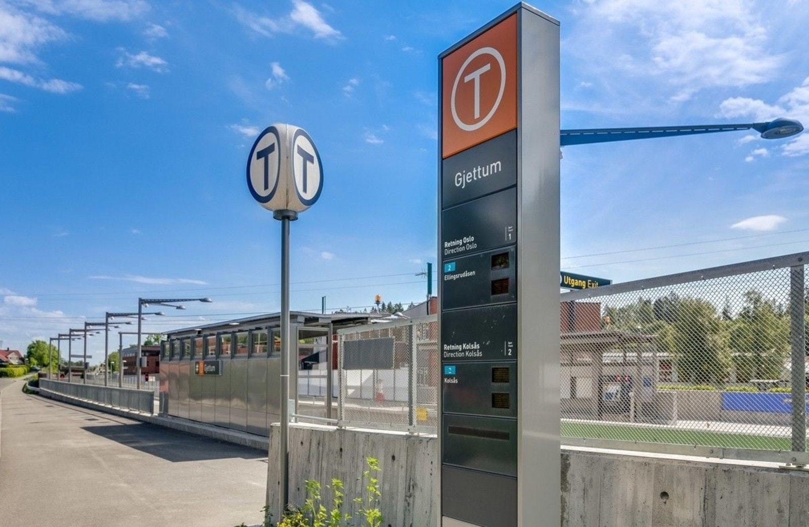 Kun 2-3 min. å gå til buss, ca. 12 til T-bane Galleribilde