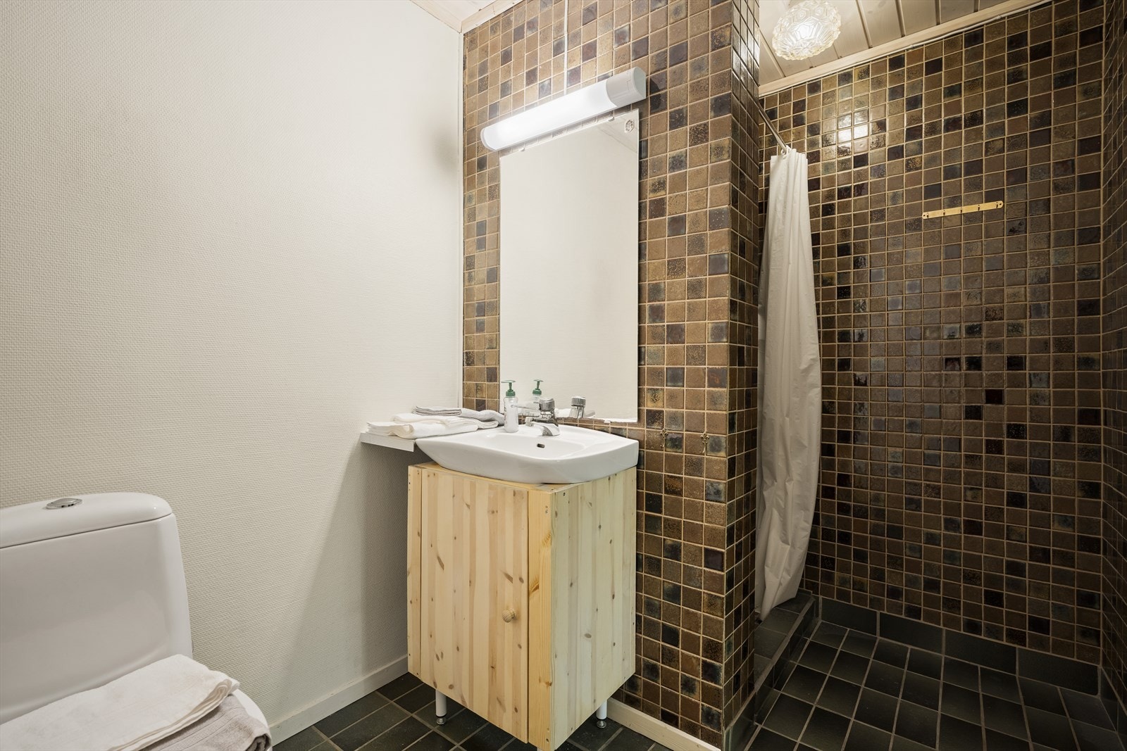 Dusjbad med wc Galleribilde