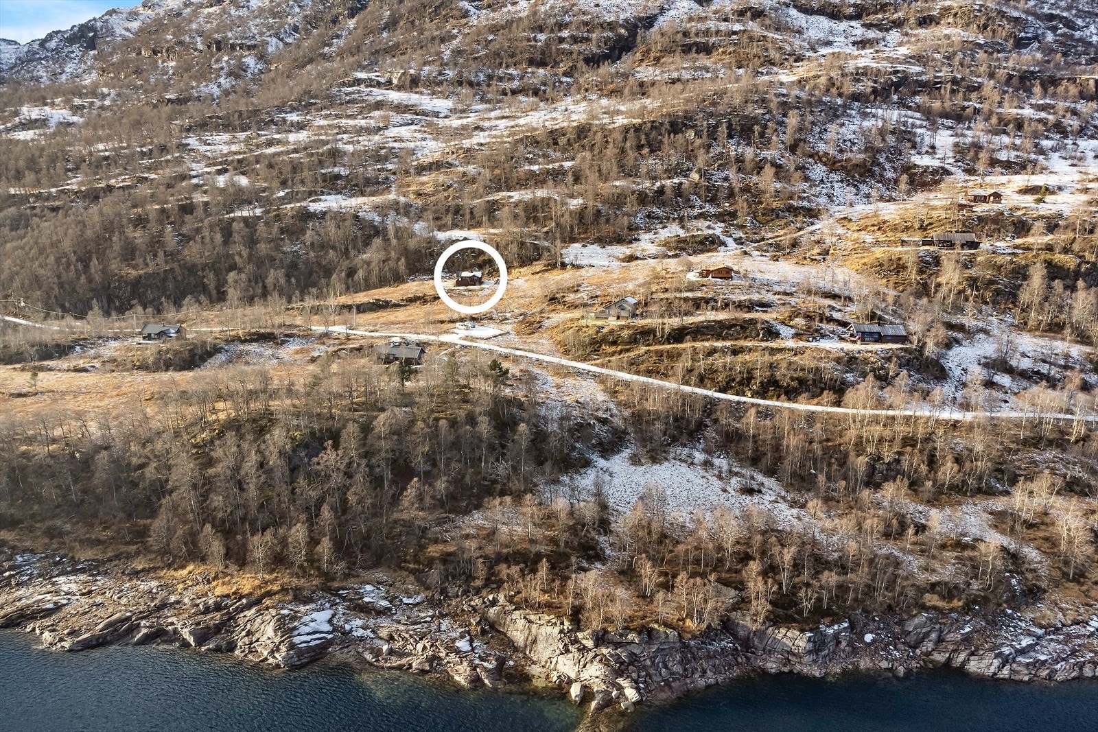 Det er 8 hytter på feltet ved hytta Galleribilde