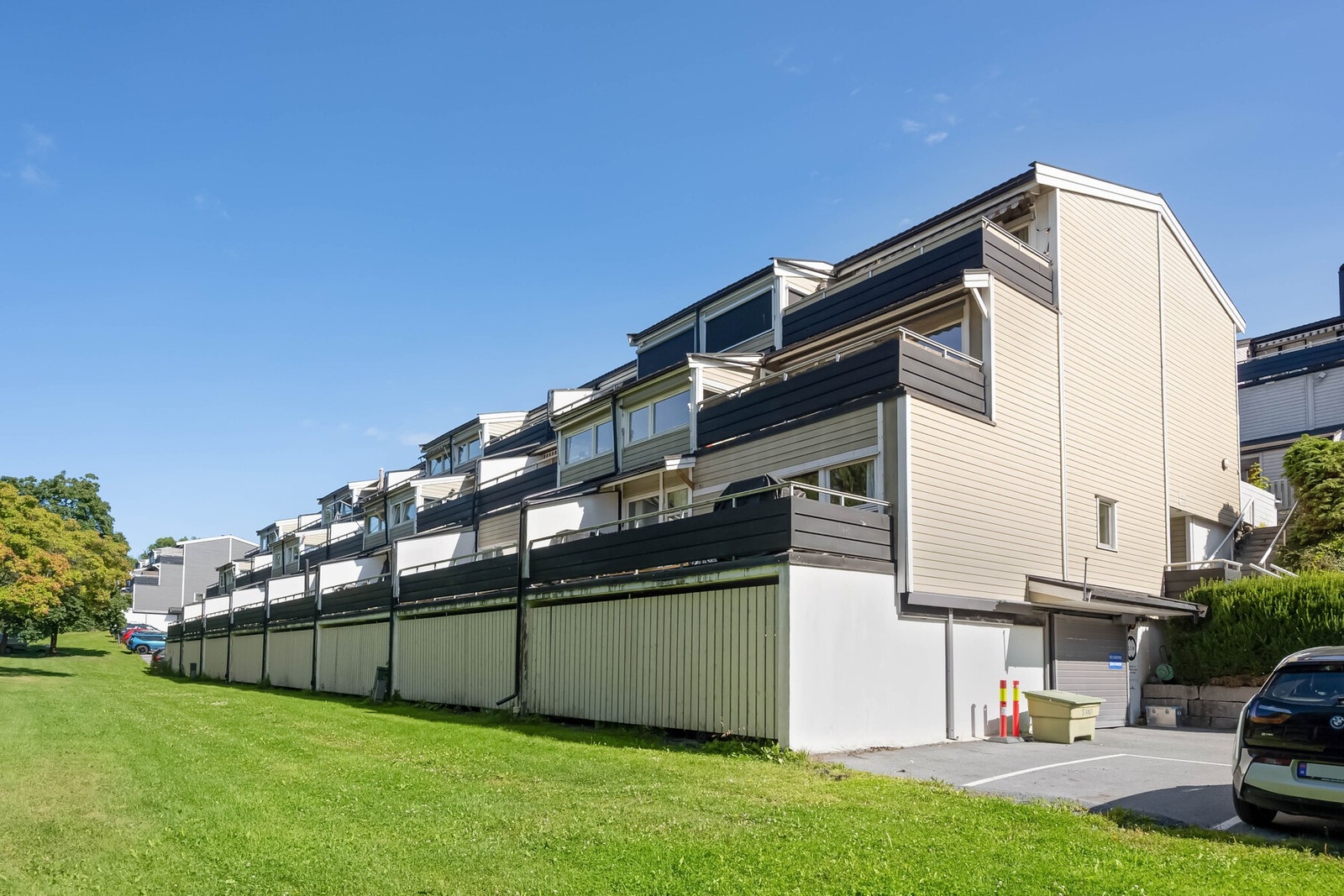 En lys og innbydende leilighet over 2 plan Galleribilde