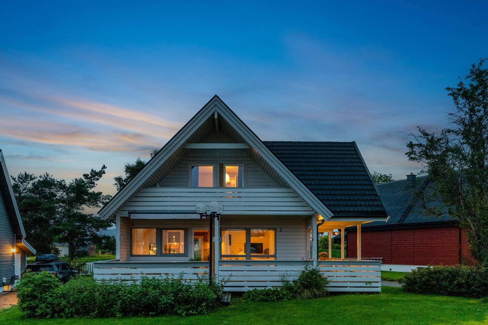 Boligen byr på hele 74 m² med terrassearealer, i tillegg til gode utearealer. Galleribilde