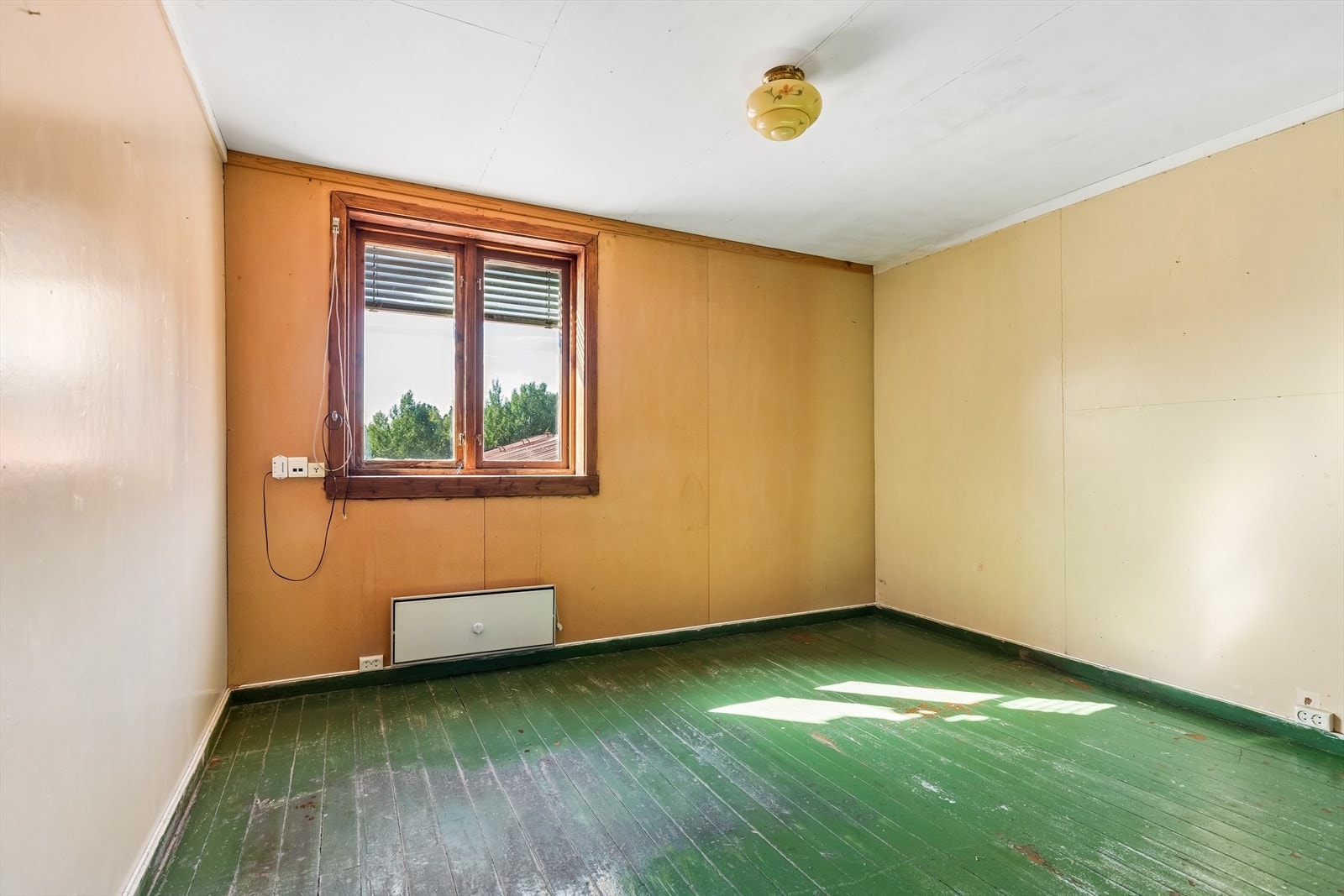 Soverommet har malt tregulv. Galleribilde