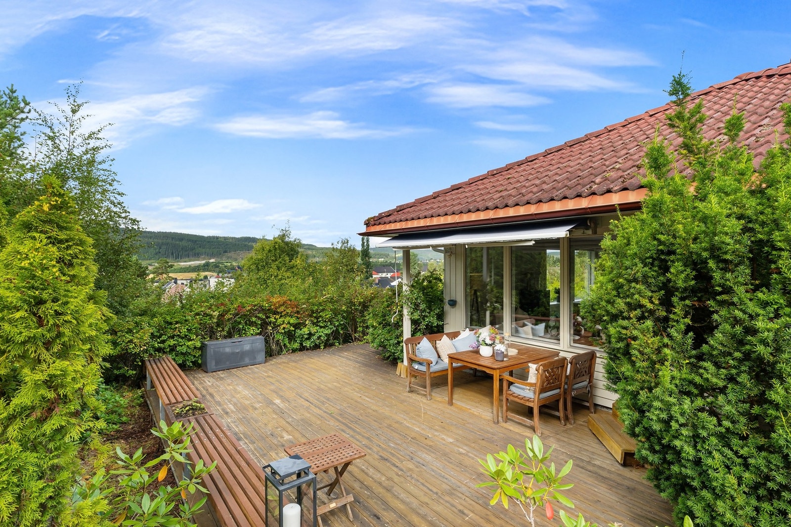 Terrassen er på 23 m². Galleribilde
